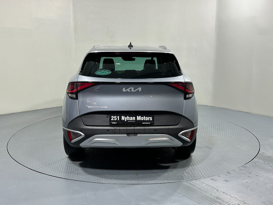 2025 Kia Sportage - image 6