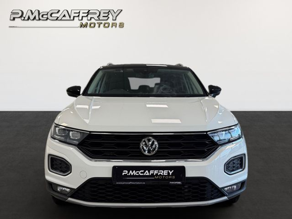 2020 Volkswagen T-Roc - image 2