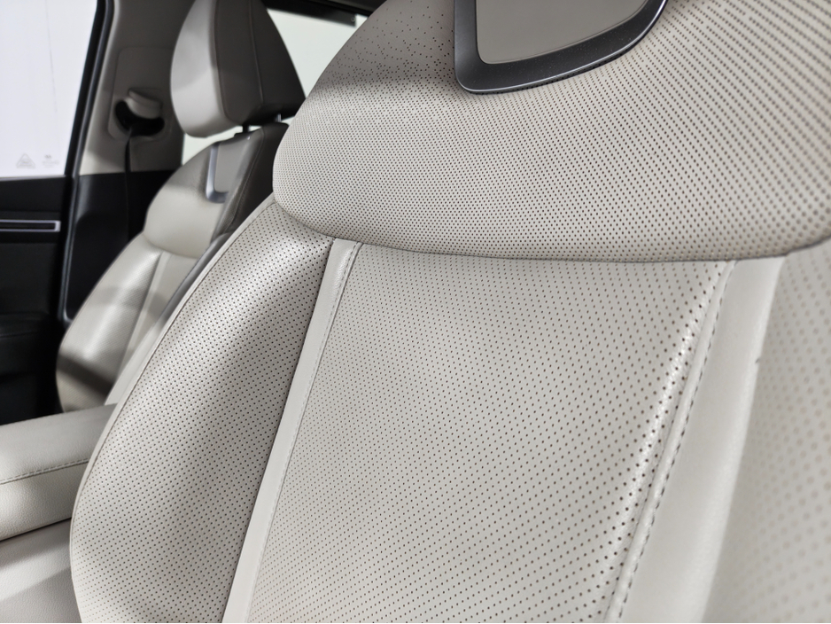 2022 Hyundai Tucson 1.6 PETROL 2TONE HEV AUTO AUTOMATIC €25,995