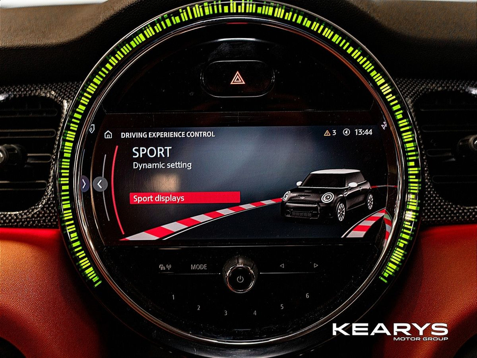 2023 MINI Hatch - image 31