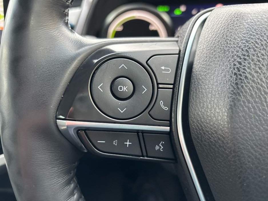 2022 Toyota Camry - image 18