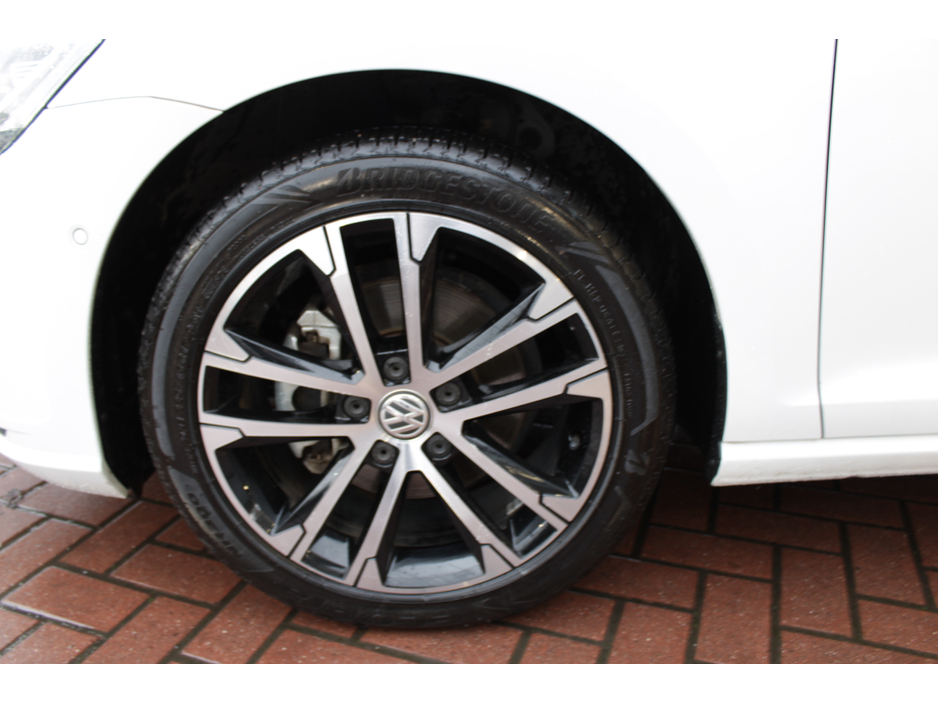 2019 Volkswagen Golf 2.0TDI 150BHP SPORT 5DR HATCHBACK AUTO // 1 OWNER WITH ONLY 82,000 KM'S // BUY WITH CONFIDENCE AA AND SIMI APPROVED DEALER 2026 // FINANCE ARRANGED // ALL TRADE INS WELCOME // €21,950