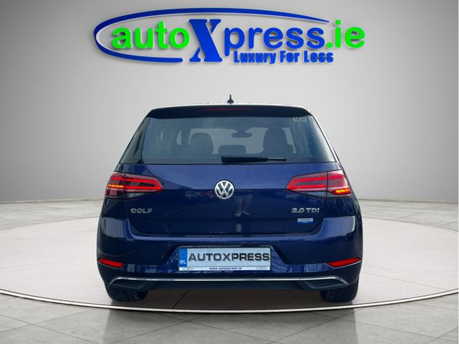 2019 Volkswagen Golf - image 5