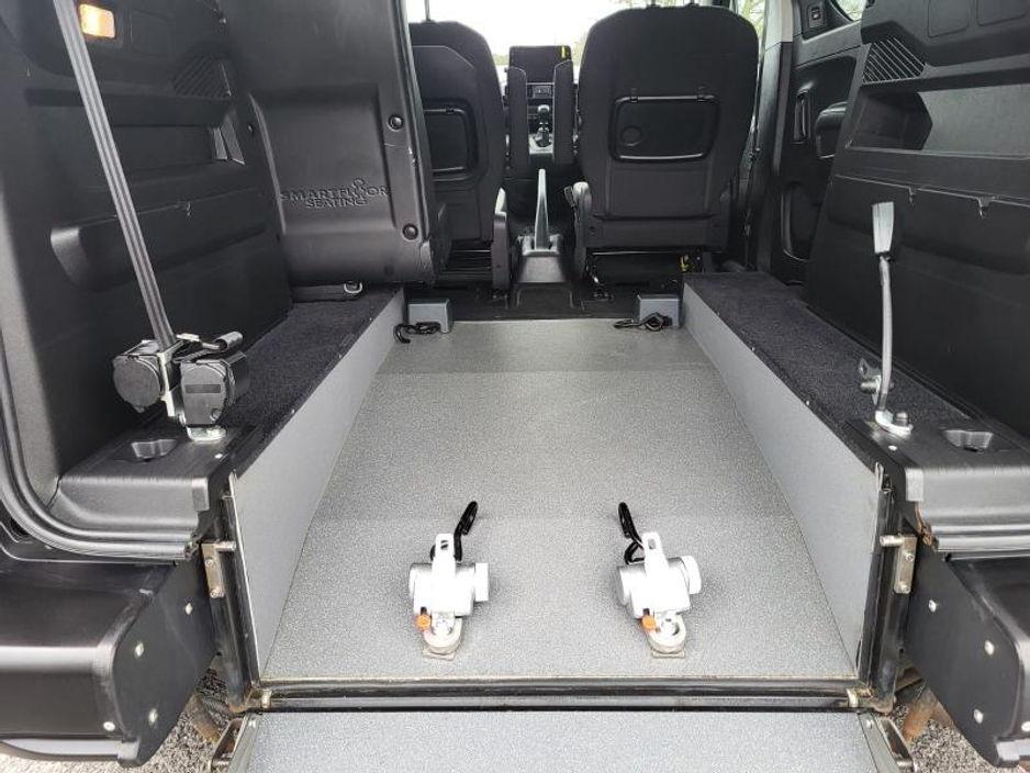 2023 Citroen Berlingo - image 11