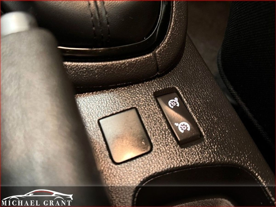 2016 Renault Clio 1.2 PETROL 16V 75 DYNAMIQUE NAV ONLY 71KM IRISH CAR €11,950