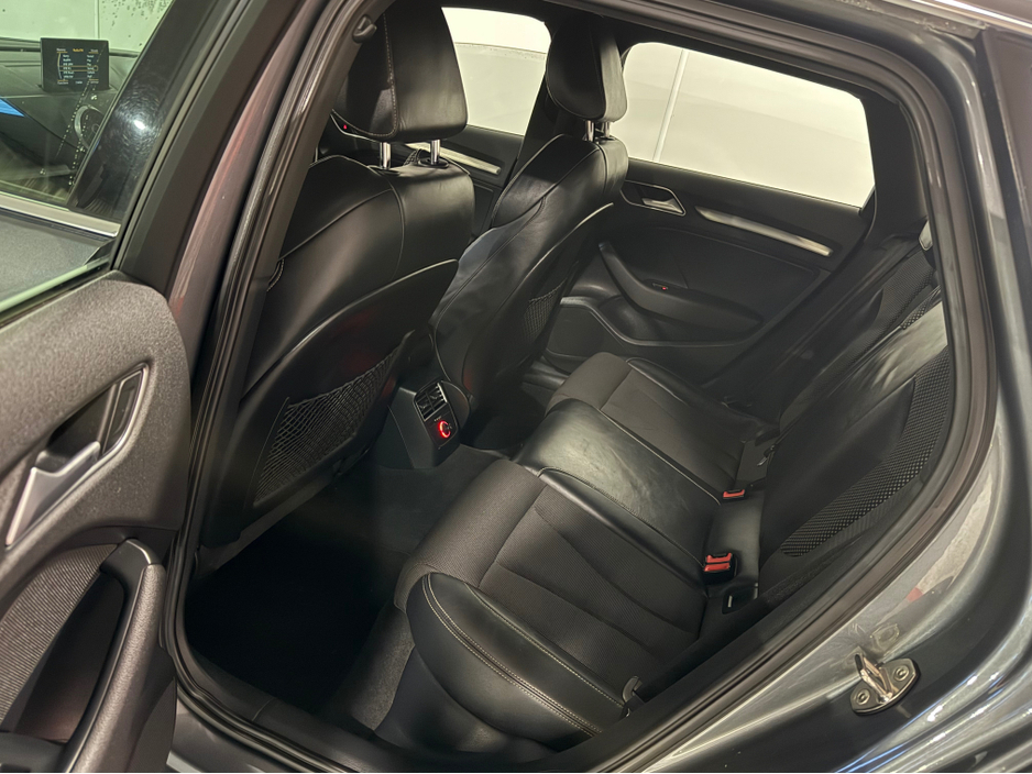 2016 Audi A3 - image 10