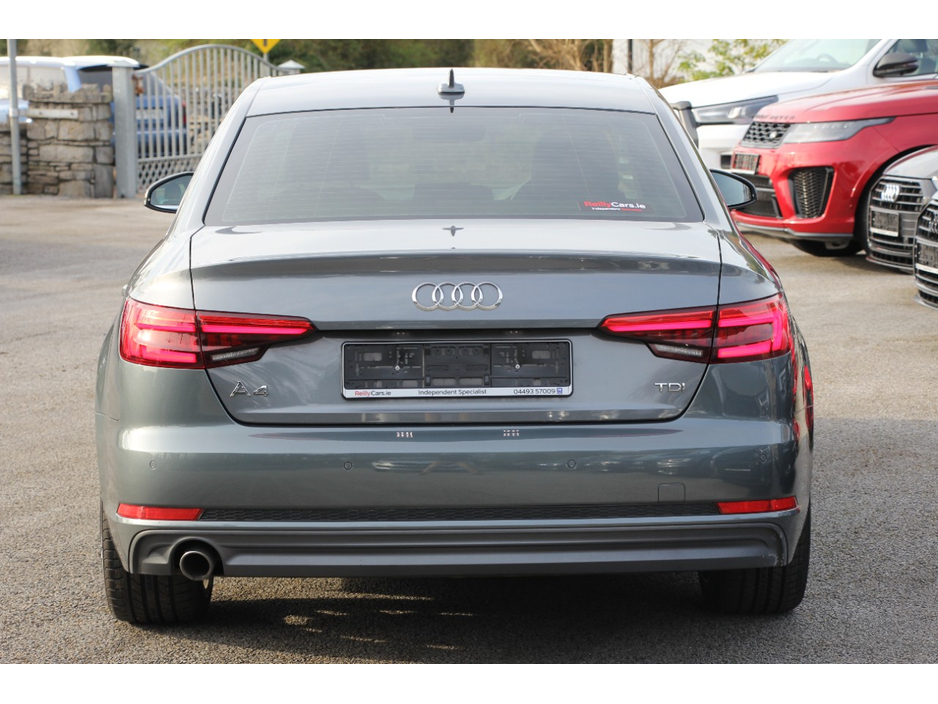 2016 Audi A4 - image 4