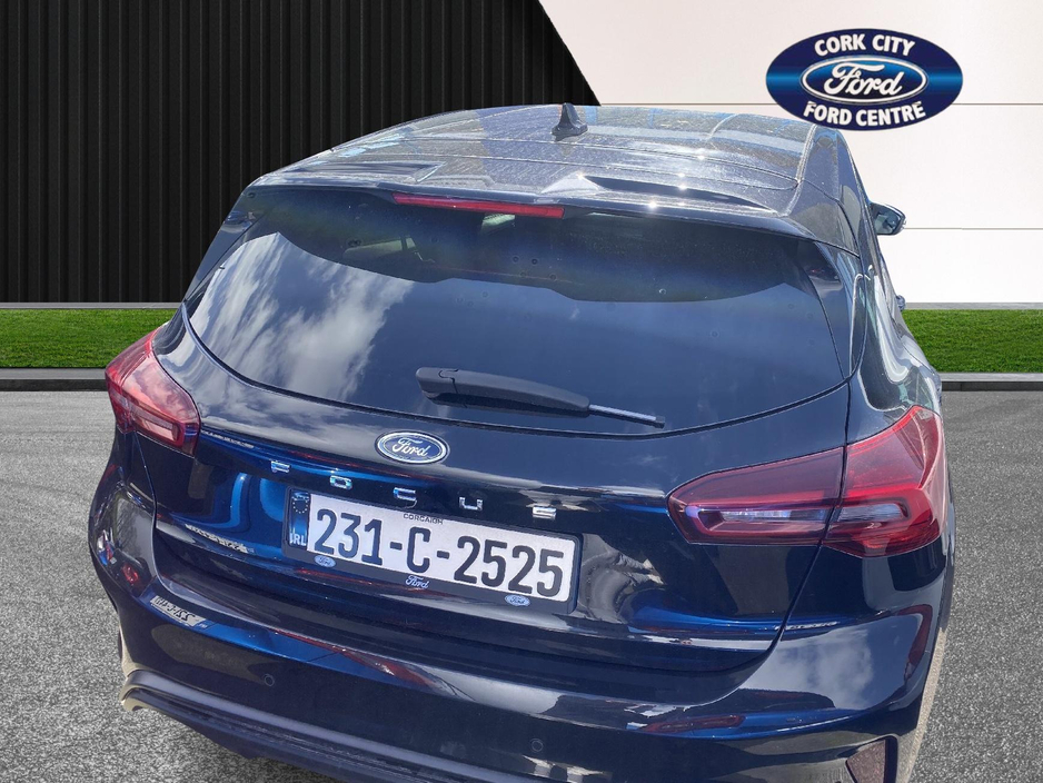 2023 Ford Focus - image 4