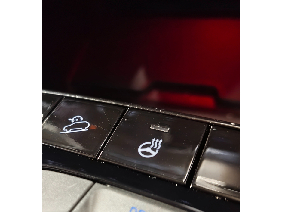 2022 Hyundai Tucson - image 2