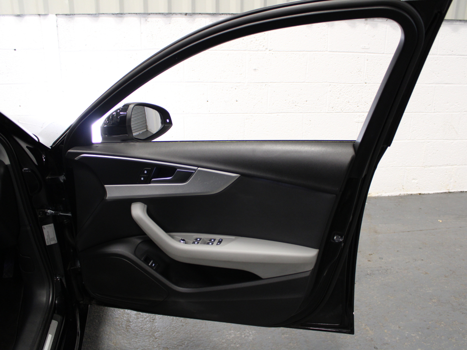 2017 Audi A4 LIMOUSINE 1.4 TFSI 150 SE ULTRA 4DR €14,950