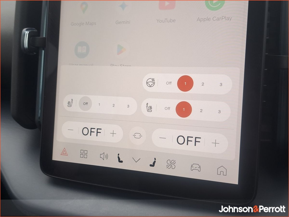 2024 Volvo EX30 Single Motor BEV 272hp Plus *VERY LOW MILEAGE* €34,900