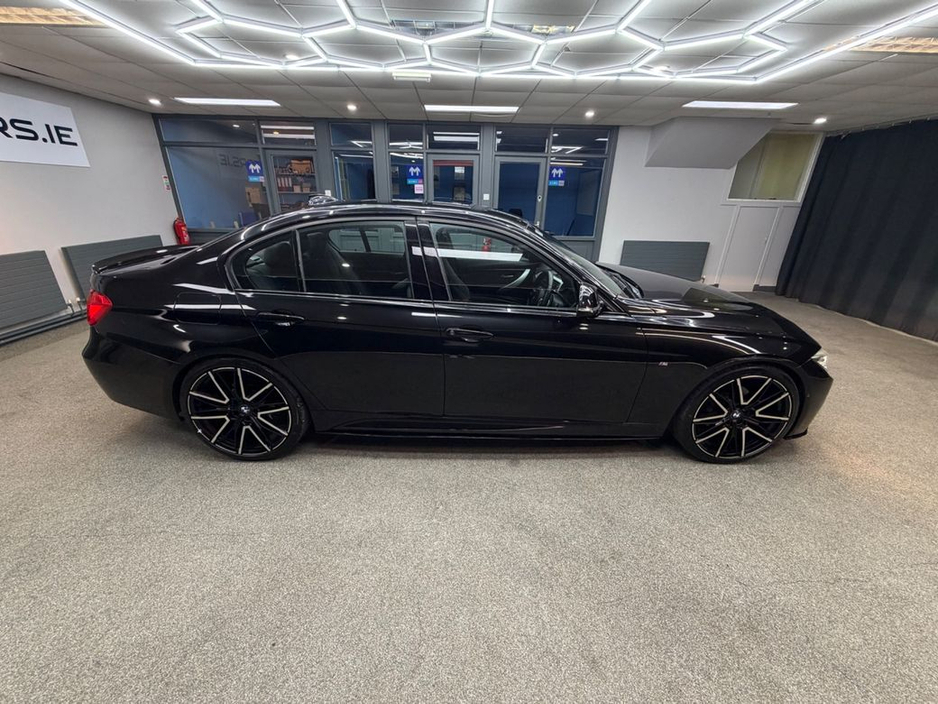 2016 BMW 3 Series - image 10