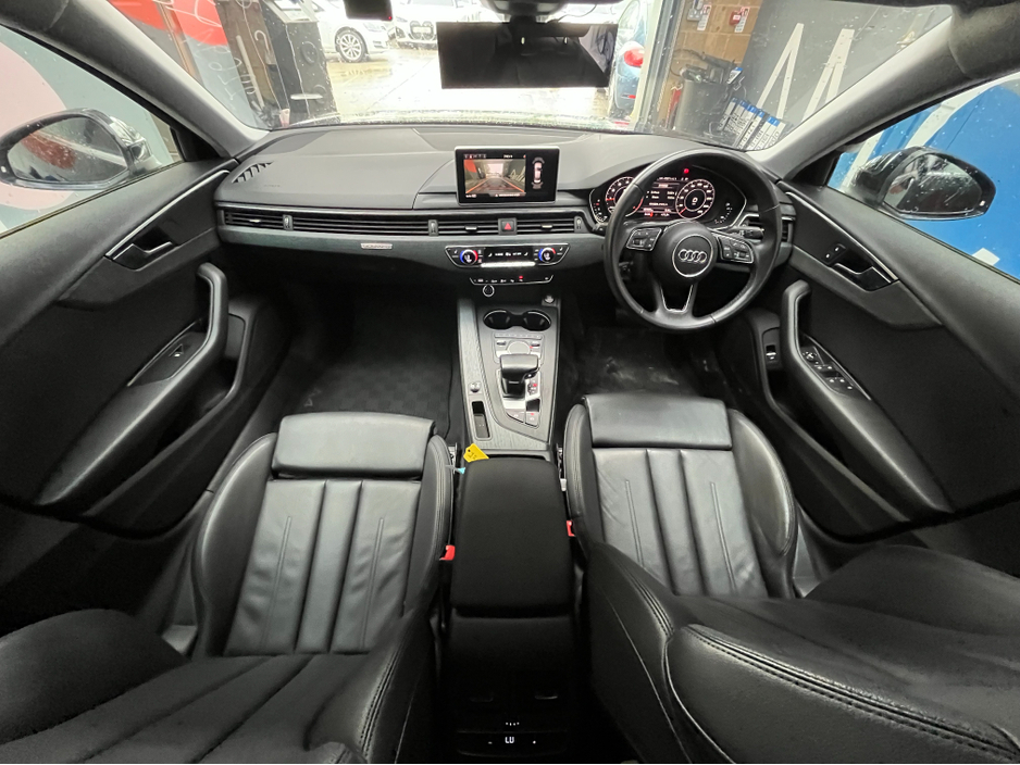 2018 Audi A4 - image 13