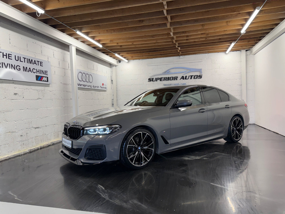 2021 BMW 5 Series - image 2