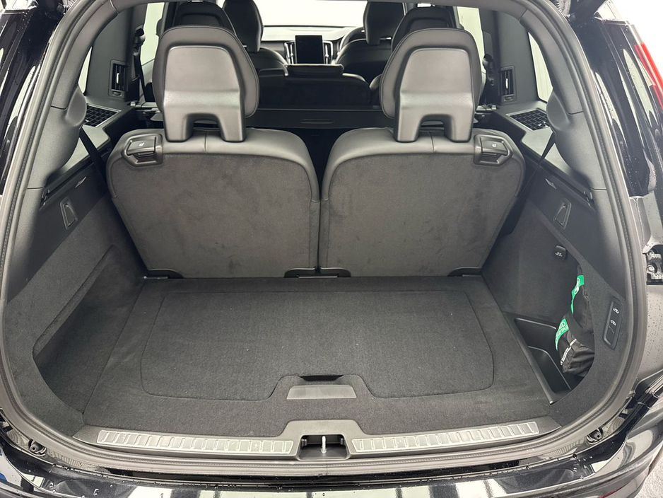 2026 Volvo XC90 - image 9