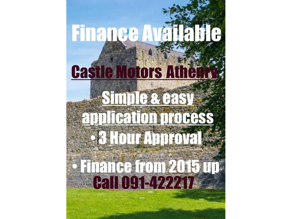 2025 Volkswagen Golf - image 12