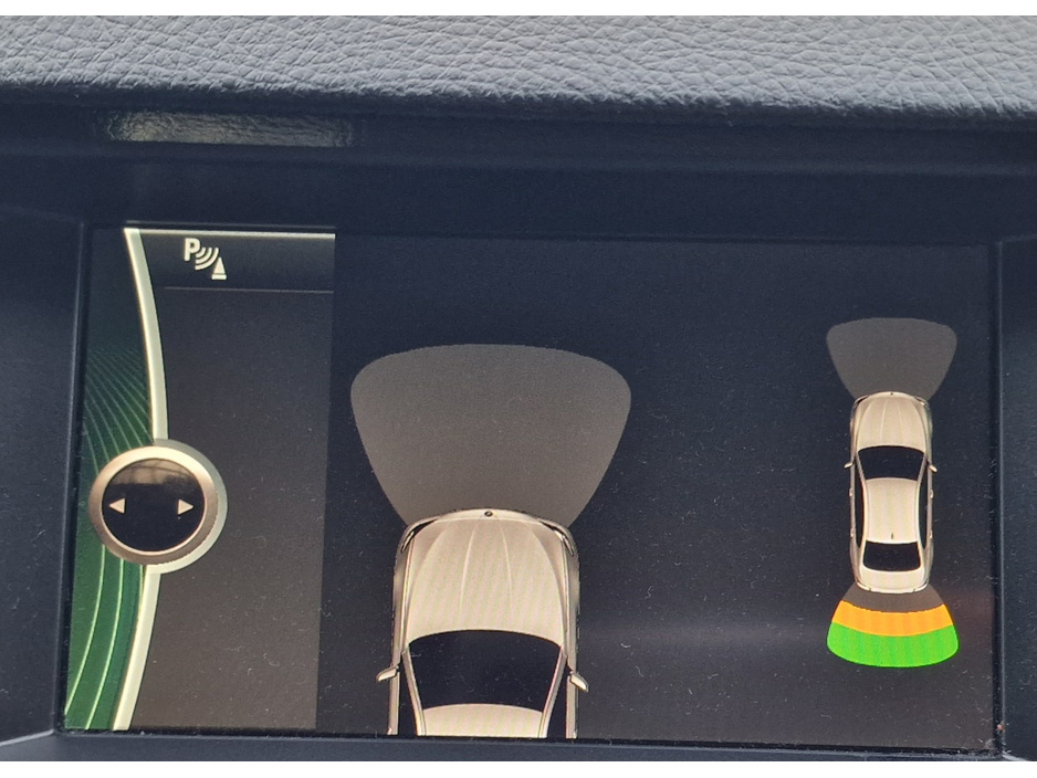 2013 BMW 5 Series - image 7