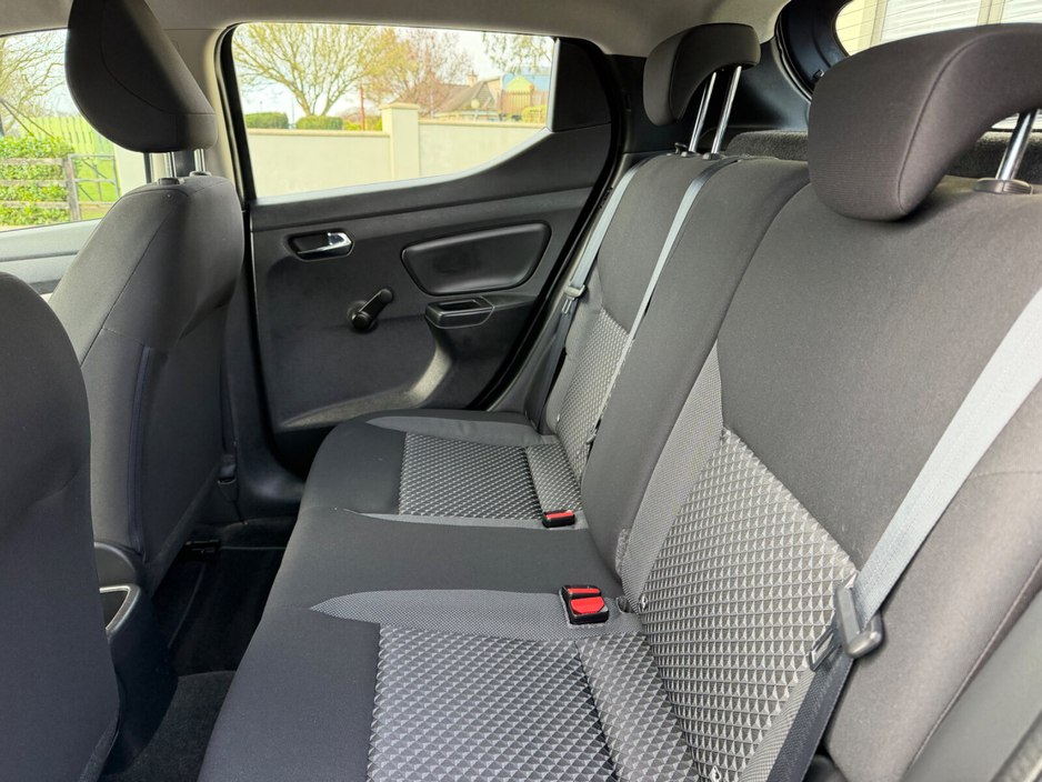 2020 Nissan Micra - image 18