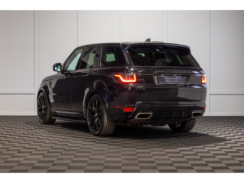 2019 Land Rover Range Rover Sport - image 4