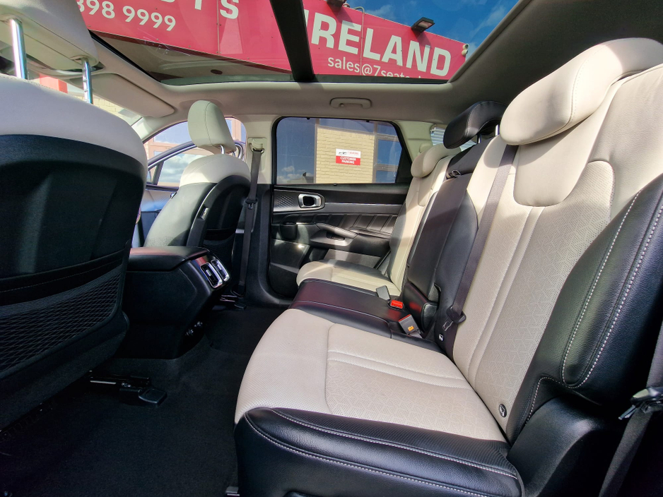 2022 Kia Sorento PHEV, K4 spec,  LOW MILEAG, AUTO, 7 seater, 7seater €44,900