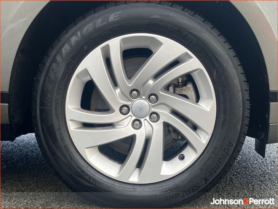 2022 Land Rover Range Rover Evoque R Rover Evoque R-Dyn S P300 e A R-Dynamic S P300 e 309 AWD PHEV 109BHP /80kw 12.2 kWh Battery Auto Start/Stop €36,900