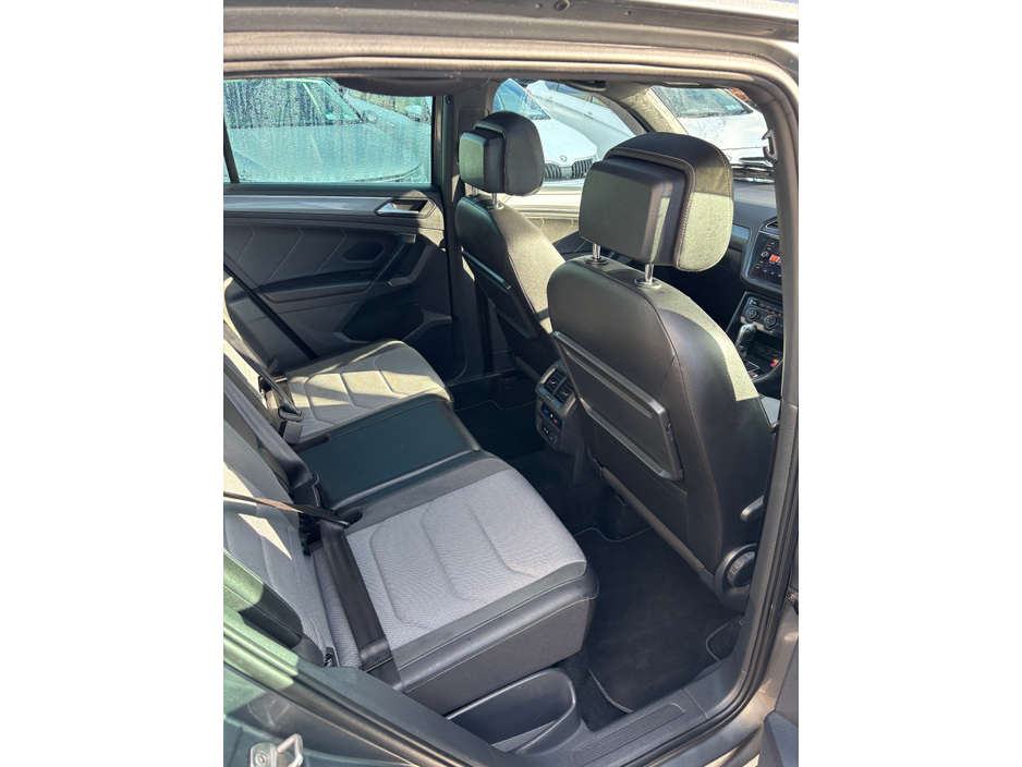 2019 Volkswagen Tiguan 2.0 TDI R-LINE TECH 4MO