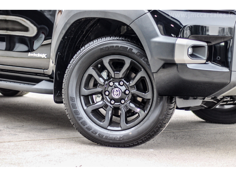 2026 Toyota Hilux - image 6