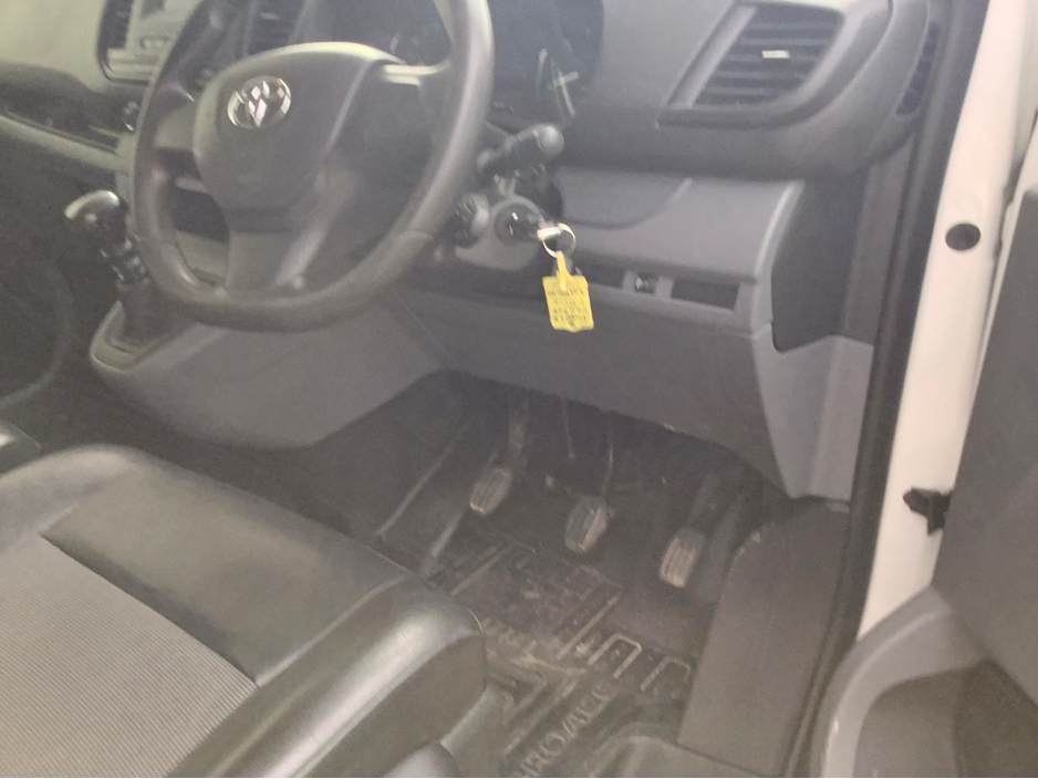 2020 Toyota Proace - image 6