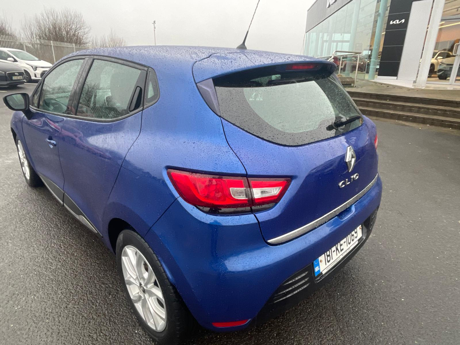 2018 Renault Clio - image 3