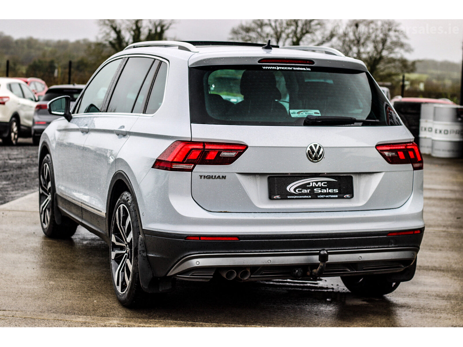 2018 Volkswagen Tiguan - image 10