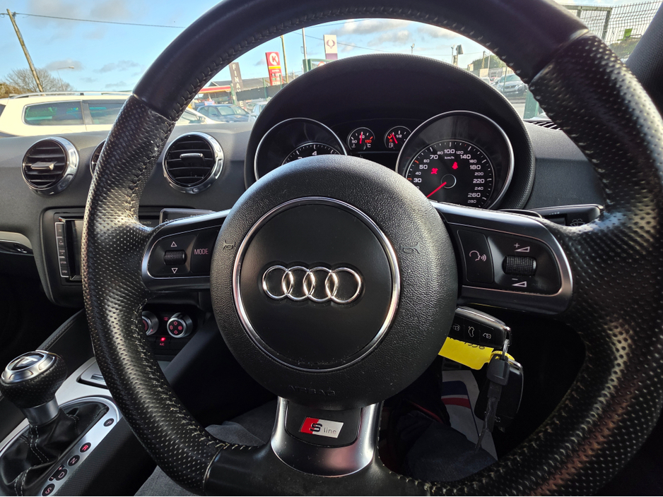 2014 Audi TT 1.8 TFSI S-LINE EDITION AUTOMATIC  STUNNING CARS SIMI DEALER €15,950