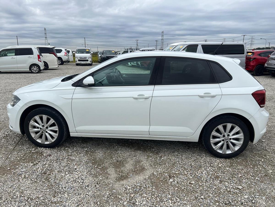 2019 Volkswagen Polo - image 7