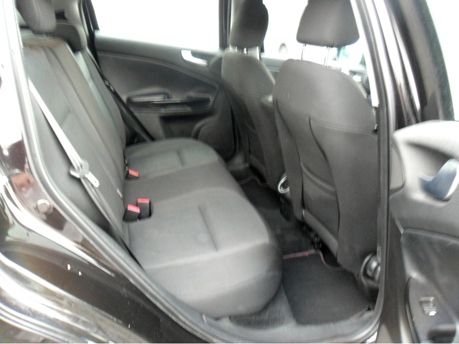 2010 Alfa Romeo Giulietta - image 11