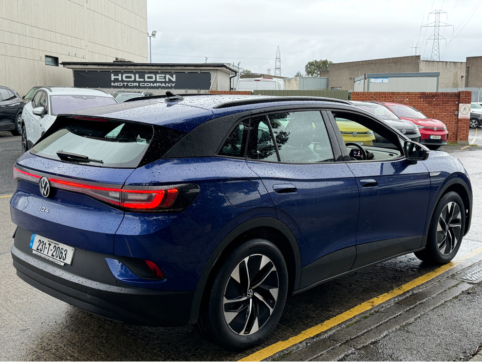 2023 Volkswagen ID.4 - image 9