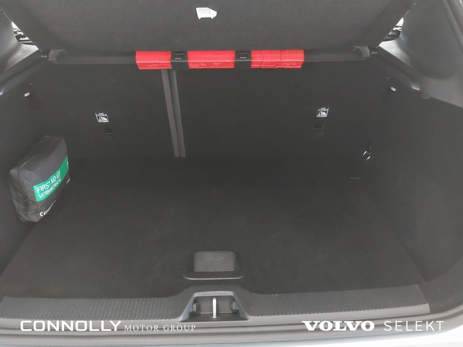 2024 Volvo EX30 - image 8