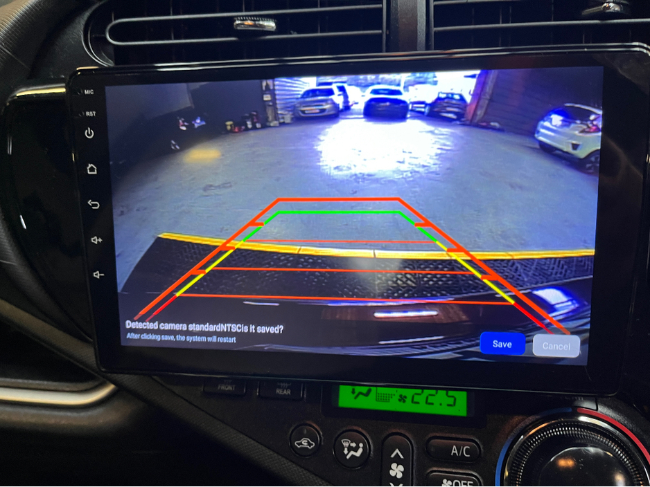 2014 Toyota Aqua - image 17