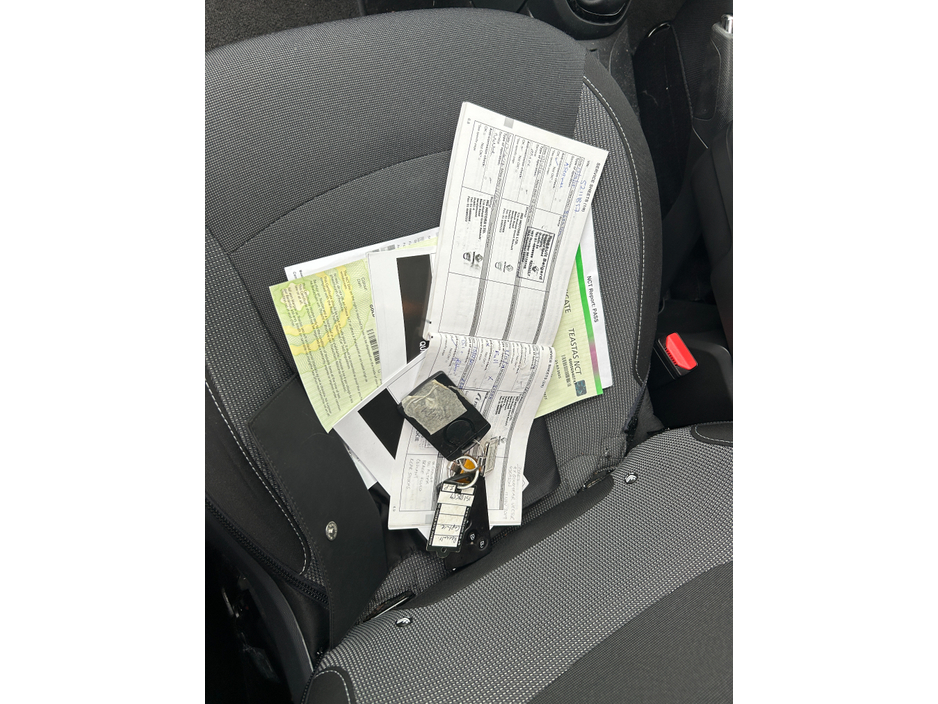 2015 Renault Captur - image 8