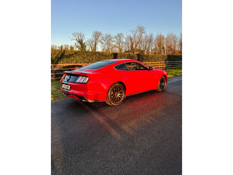 2017 Ford Mustang FASTBACK 5.0L V8 6SPEED 2DR €49,995
