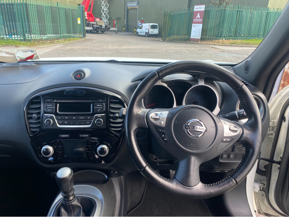 2016 Nissan Juke - image 11