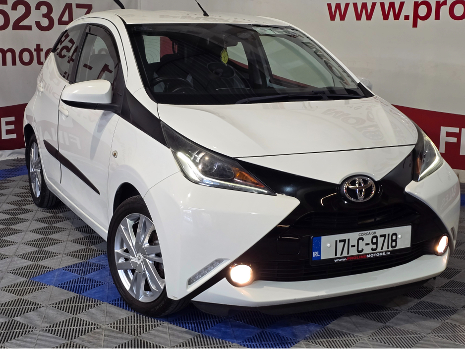 2017 Toyota Aygo - image 3