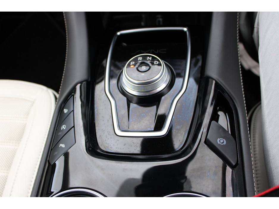 2019 Ford Mondeo - image 23