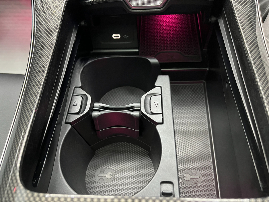 2024 Mercedes-Benz C Class €54950 2024 MERCEDES-BENZ C350E AMG-LINE 2.0 AUTOMATIC / CRUISE CONTROL / 360­° PARKING CAMERA / ELECTRIC MEMORY & HEATED SEATS / PADDLE SHIFTERS / PANORAMIC SUNROOF / AMBIENT LIGHTS €54,950