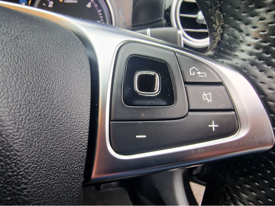 2018 Mercedes-Benz E Class - image 14