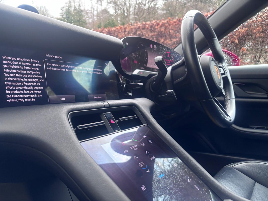 2021 Porsche Taycan - image 22