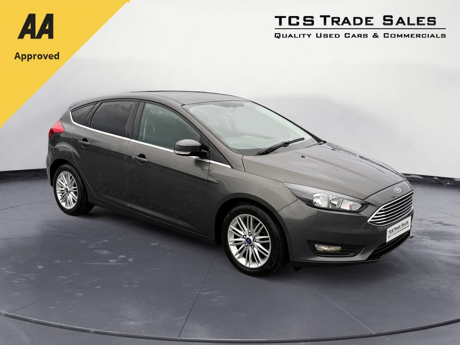 2018 Ford Focus - image 4