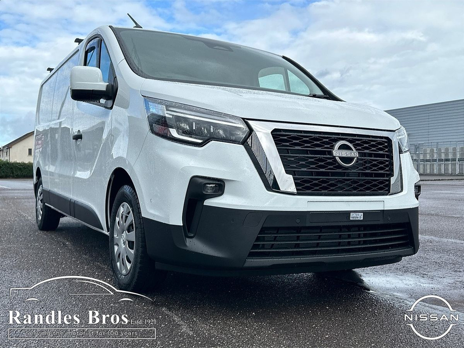 2025 Nissan Primastar - image 19