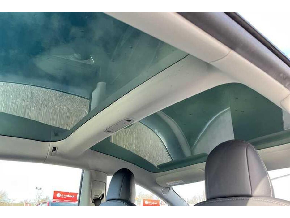 2023 Tesla Model 3 - image 6