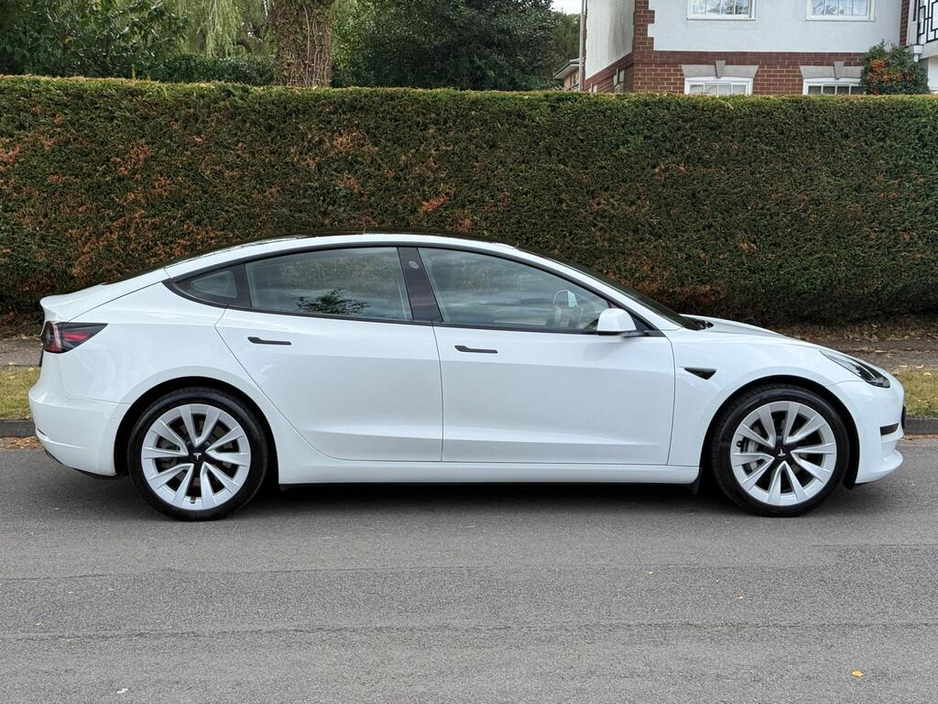 2021 Tesla Model 3 - image 3