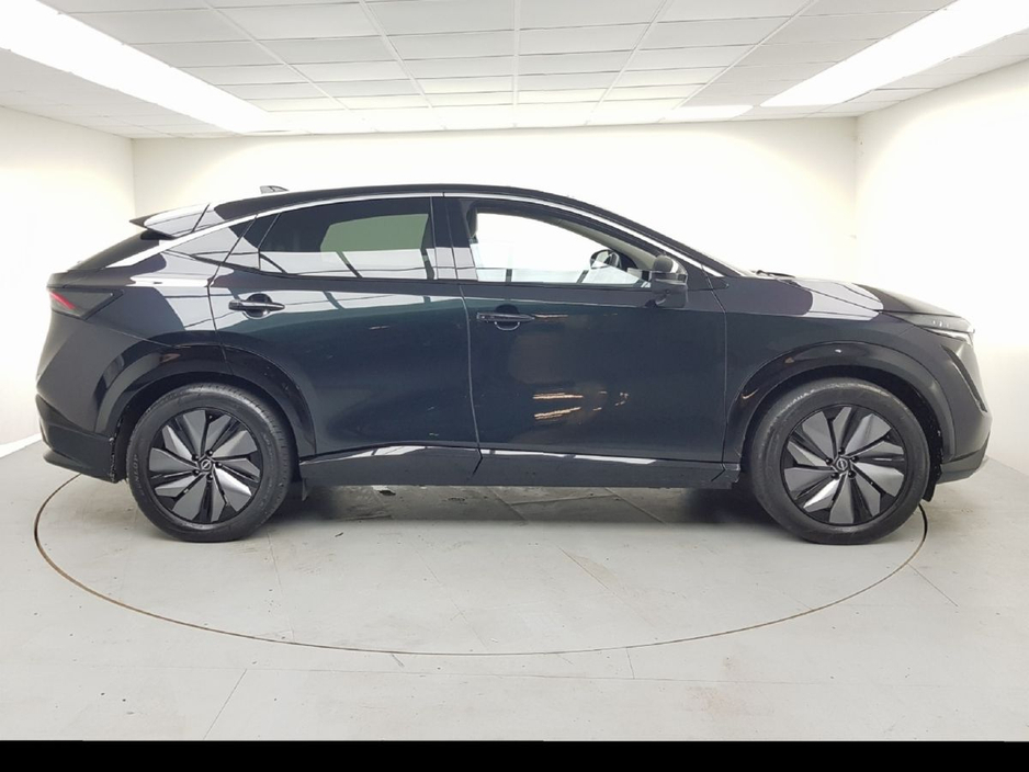 2024 Nissan Ariya - image 11