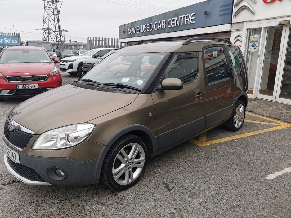 2015 Skoda Roomster - image 7